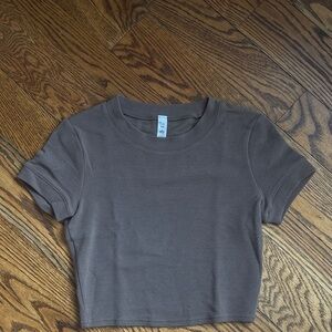 ALO Yoga Gray Cropped Waffle Knit T-Shirt
